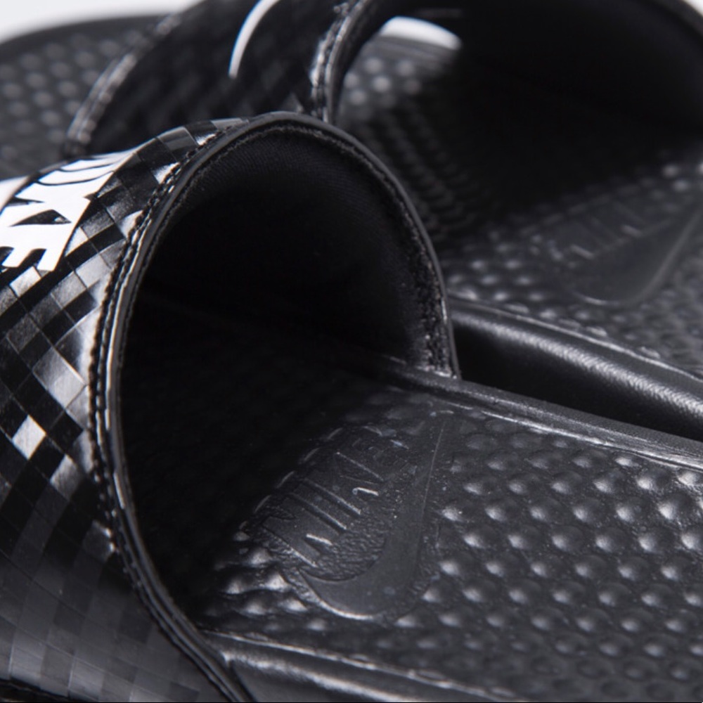 NWT Nike Benassi JDI  Black WMNS - Picture 7 of 8